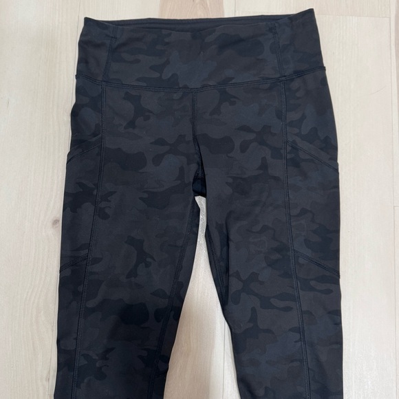Lululemon Speed Tight 30" Inseam Tight Camo Black Gray Women's 4 Ruched - Picture 3 of 13